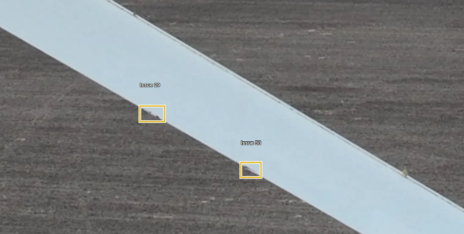 Blade leading edge with two erosion areas marked